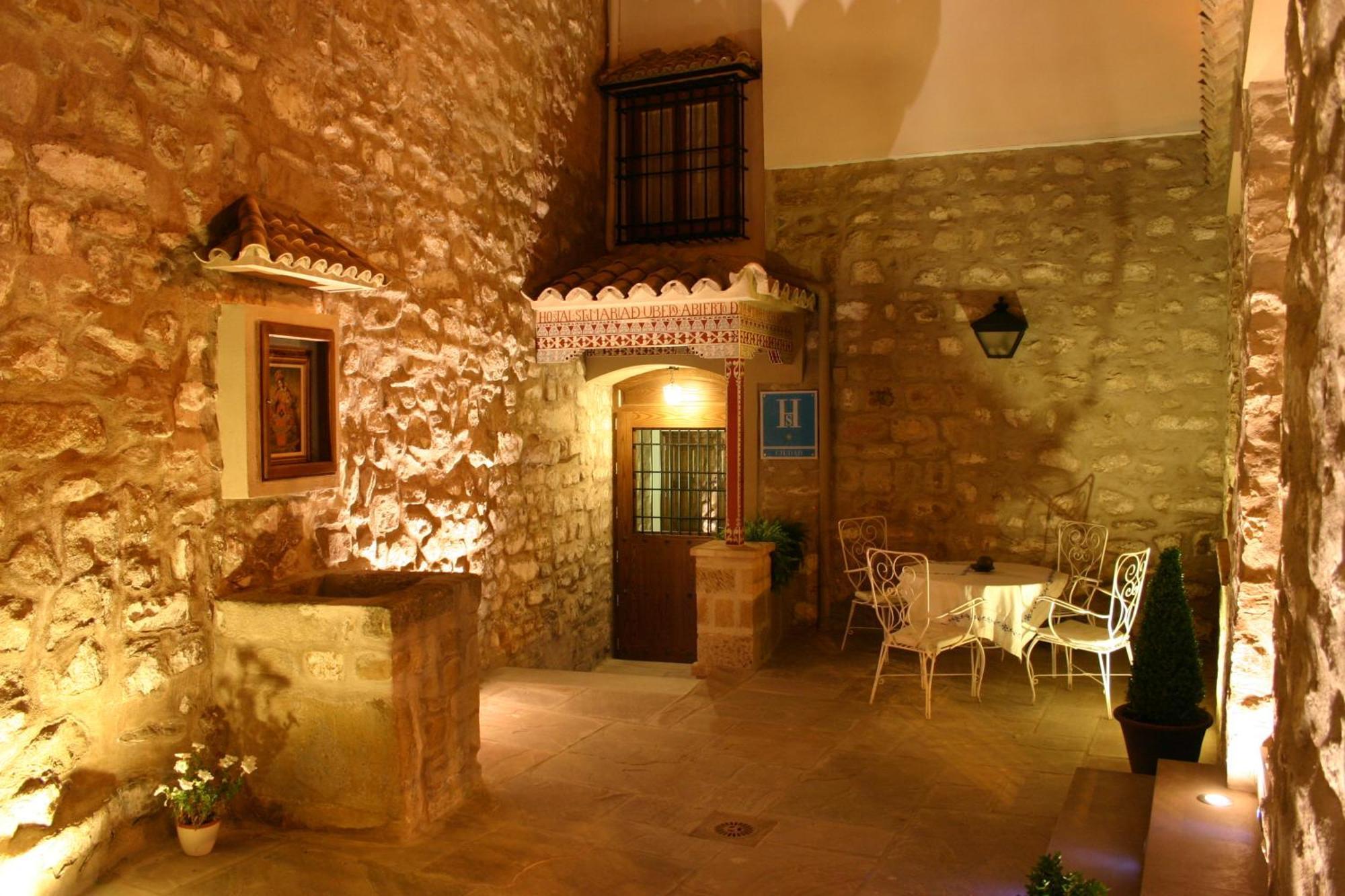 Hostal Santa Maria De Ubeda Dış mekan fotoğraf